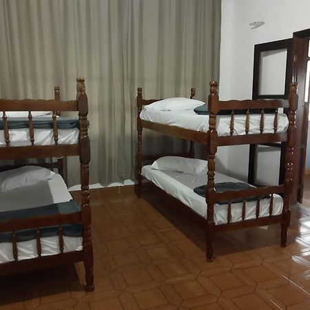 Hostel Le Castelle Caraguatatuba Exterior photo